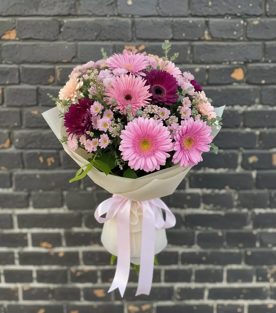 Букет цветов из: Герберы и Хризантемы в Бараново