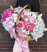 Цветочная композиция из Розы, Хризантемы, Пионы и Лизиантусы в корзине #REPLACE_PRED# Бараново