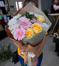 Букет цветов из:  Герберы, Розы и Хризантемы в Бараново
