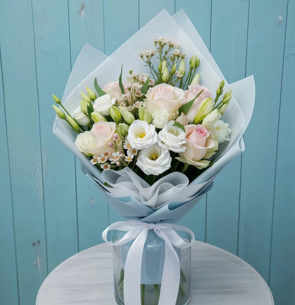 Букет цветов из: Розы и Лизиантусы в Бараново