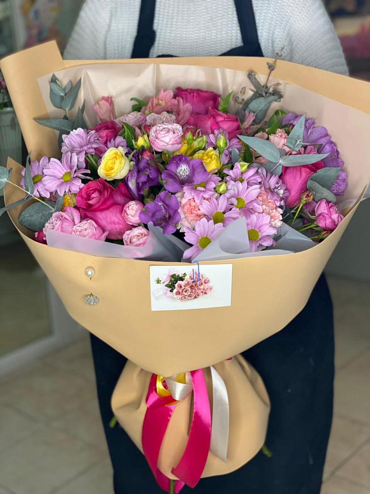 Букет цветов из: Хризантемы, Гвоздики и Альстромерии в Бараново