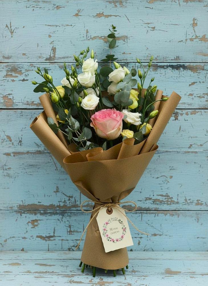 Букет цветов из: Розы и Лизиантусы в Бараново