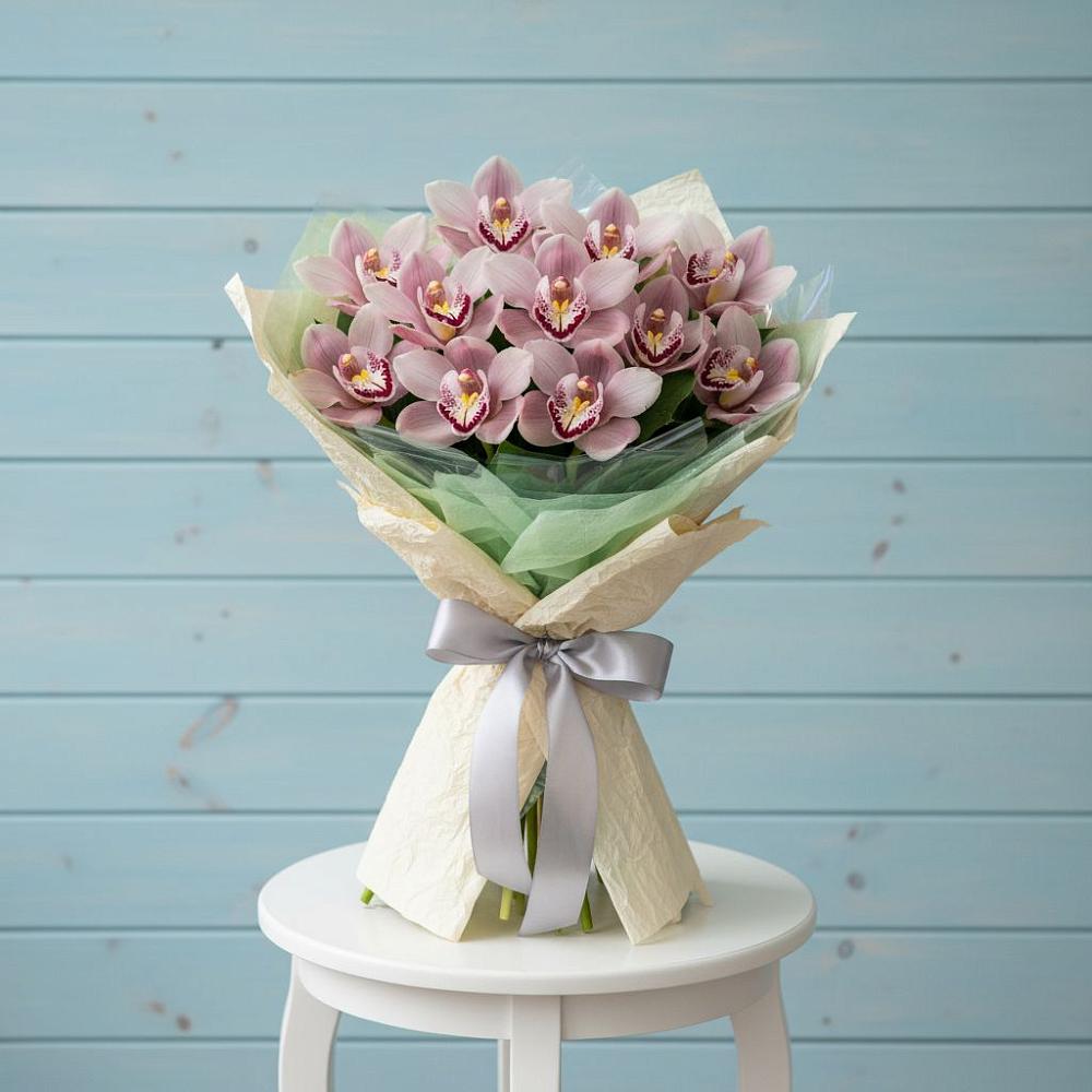 Букет цветов из: Орхидеи и Розы в Бараново