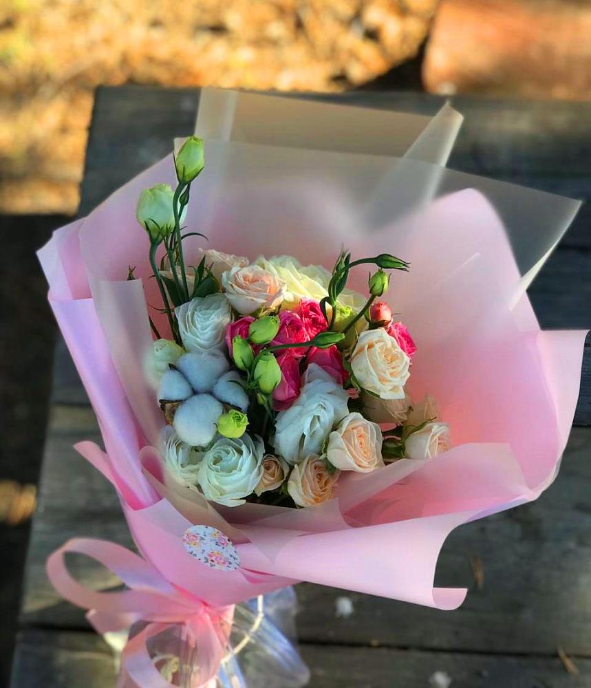 Букет цветов из: Розы и Лизиантусы в Бараново