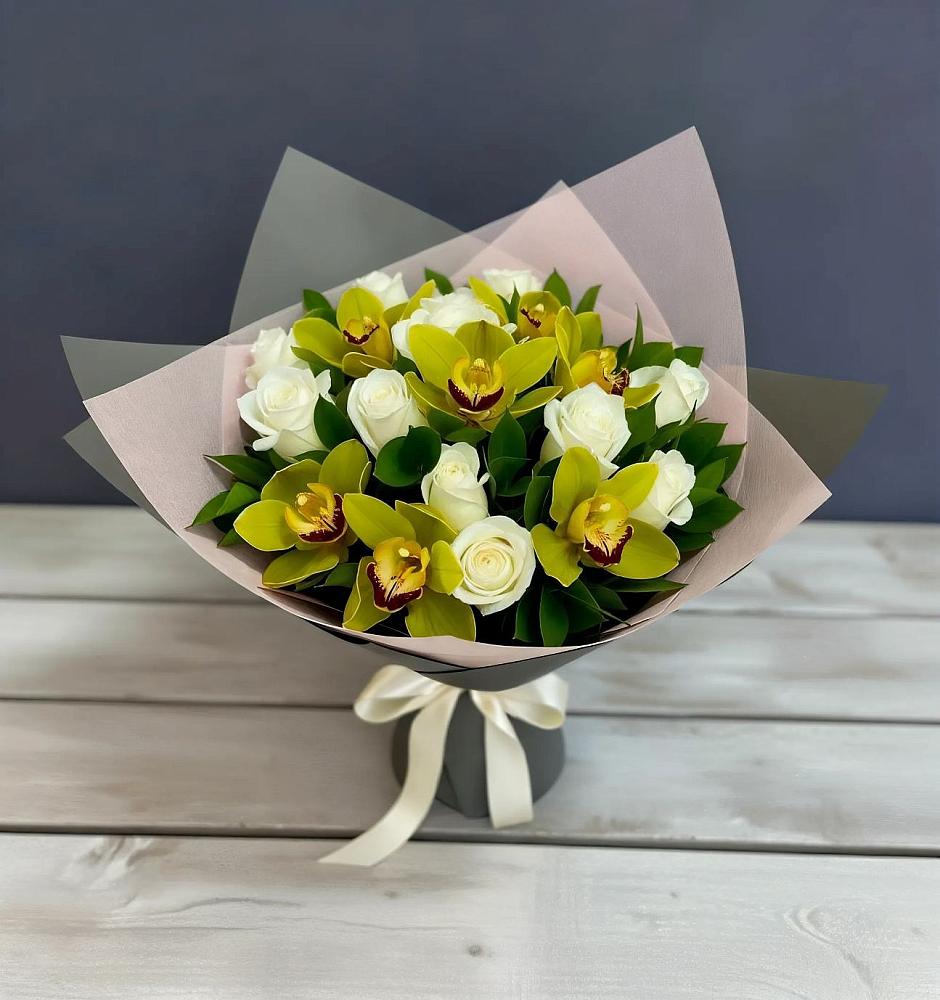 Букет цветов из: Орхидеи и Розы в Бараново