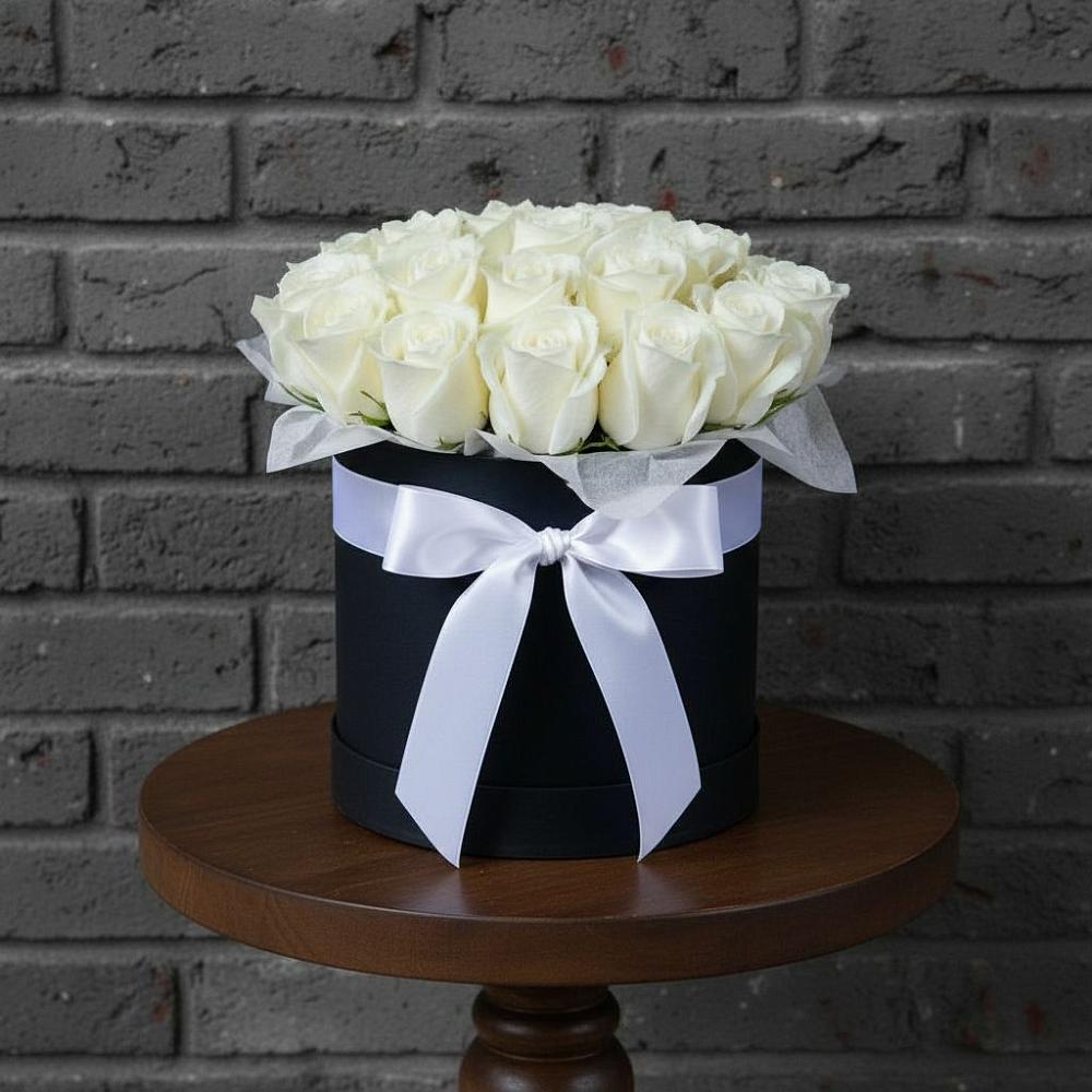 Цветочная композиция из Розы в шляпной коробке в Бараново